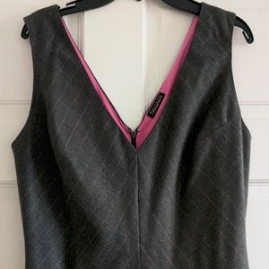 EUC Tahari Grey Pinstripe Double V-Neck Dress