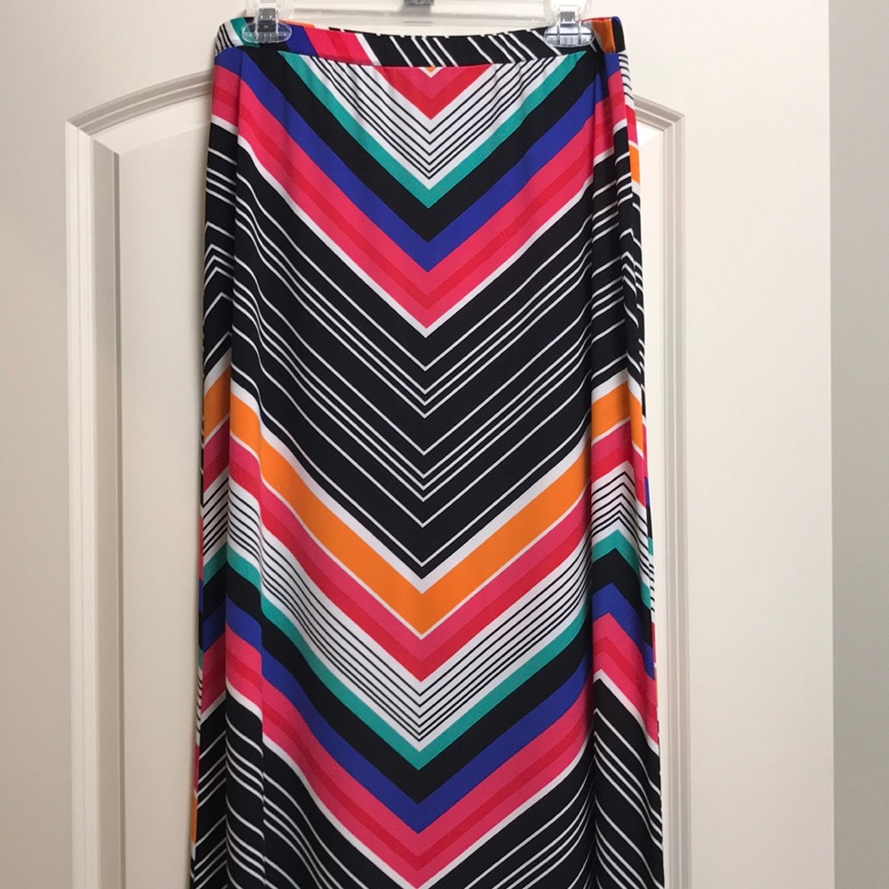 Cha cha vente colorful chevron skirt