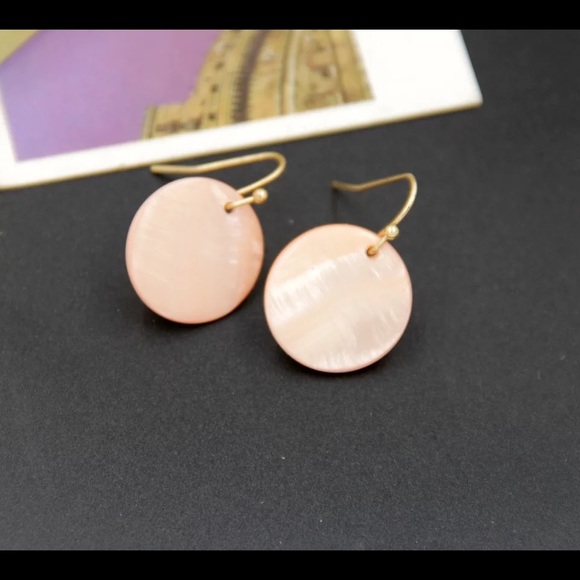 Cute Shell earrings - Picture 2 of 2