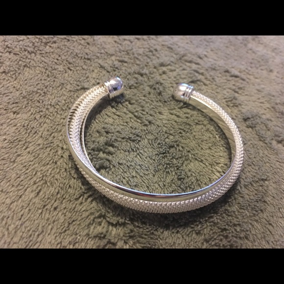 💥💥💥Fashion Bangle Bracelet Silver Plated - Picture 3 of 6