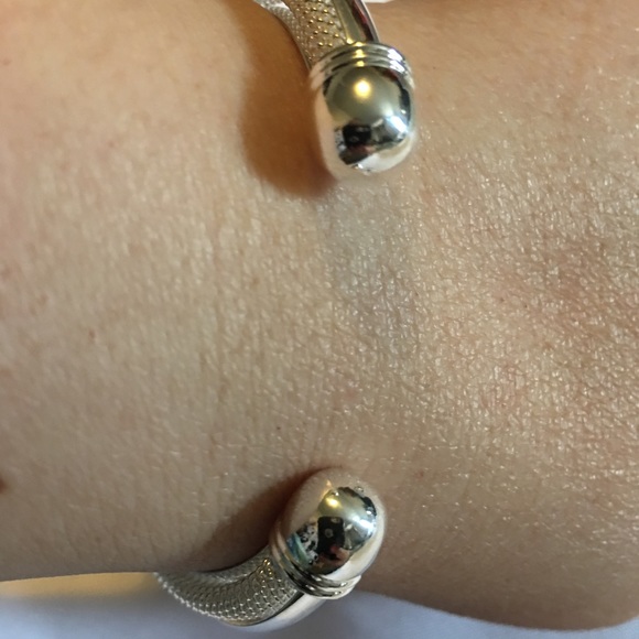 💥💥💥Fashion Bangle Bracelet Silver Plated - Picture 6 of 6