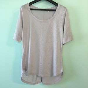 Athleta yoga shirt