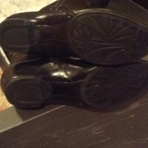 Kenneth Cole Boots - Picture 2 of 2