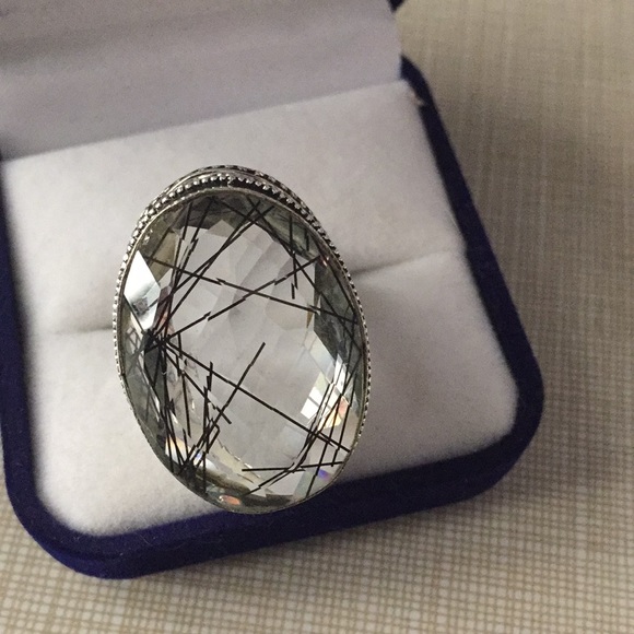 Jewelry - HOST PICK Beautiful tourmalinated Quartz