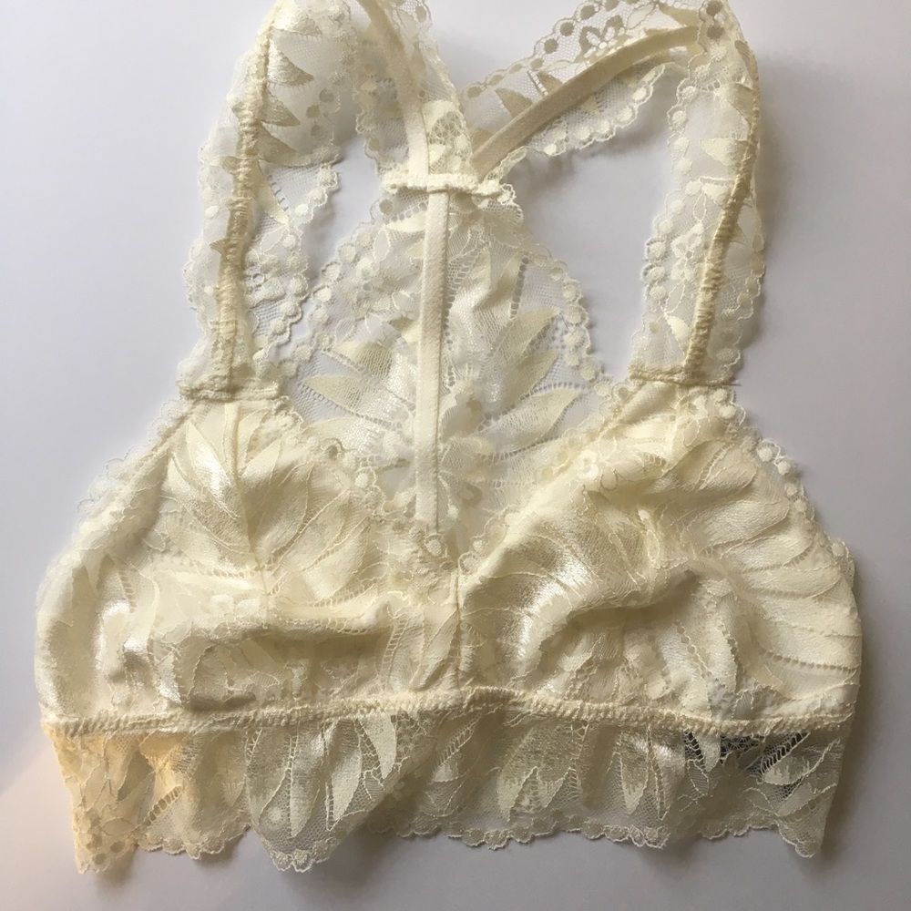 Aerie cream colored bralette size S NWT