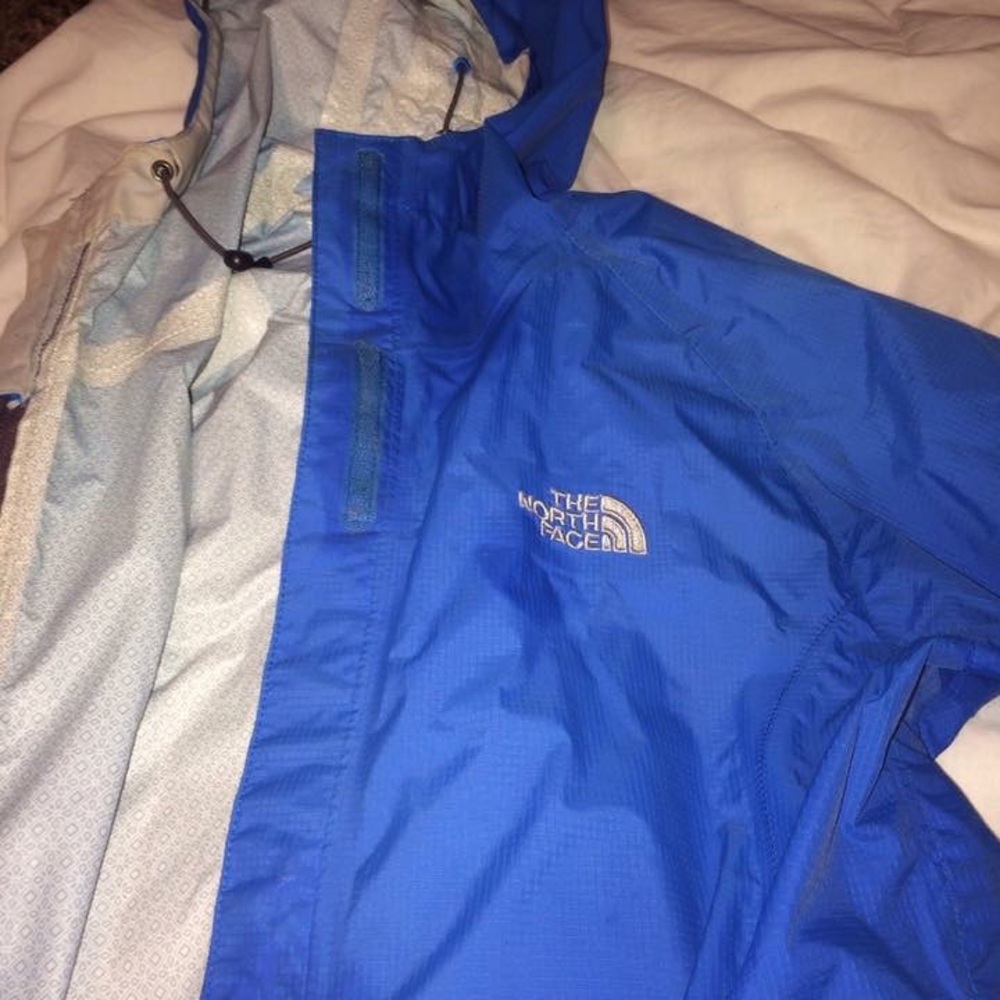 North face windbreaker