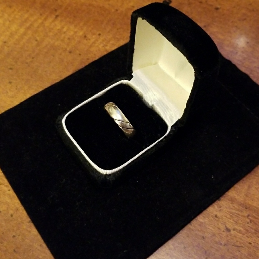 Sterling Silver Ribbon Ring, Size 5.5