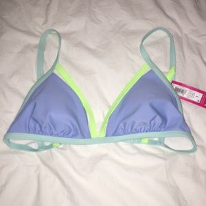 Xhilaration triangle baiting suit top