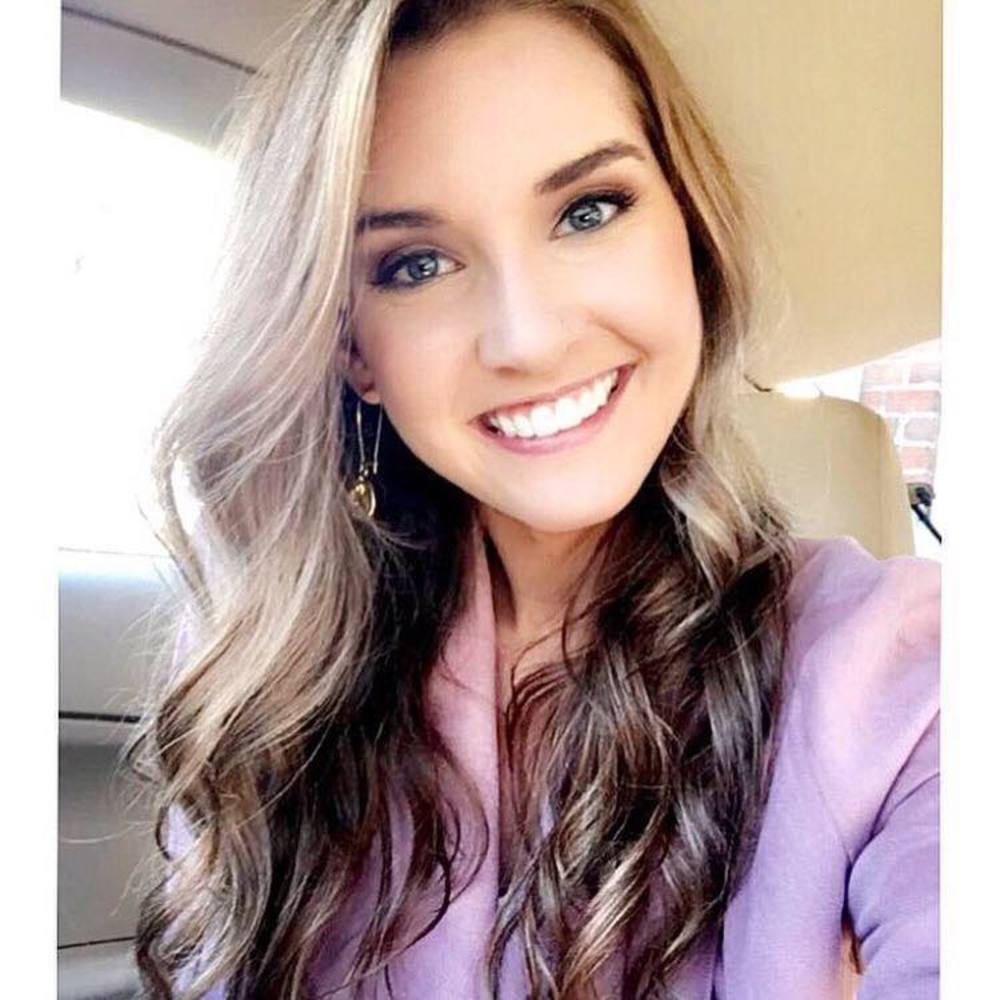 Meet your Posher, Candace