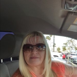 Meet your Posher, Michele