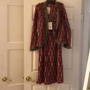 Dress posted earlier with accompanying jacket .