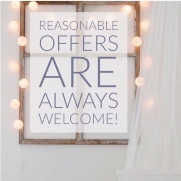 💐🎀🛍👠👜🕶💍🛍🎀💐 - Picture 1 of 1