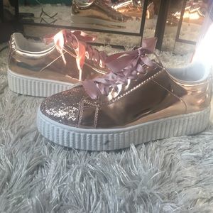 Pink Glittery/Metallic Silk Lace shoes🎀