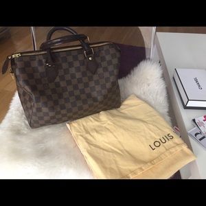 Louis Vuitton speedy 30