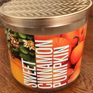 Bath and body works candle