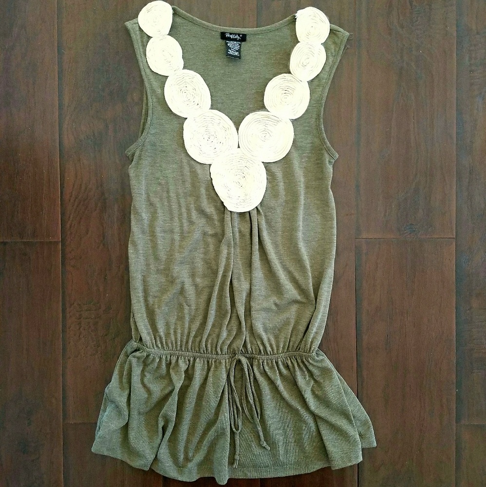 Top by Rhapsody - Picture 2 of 5