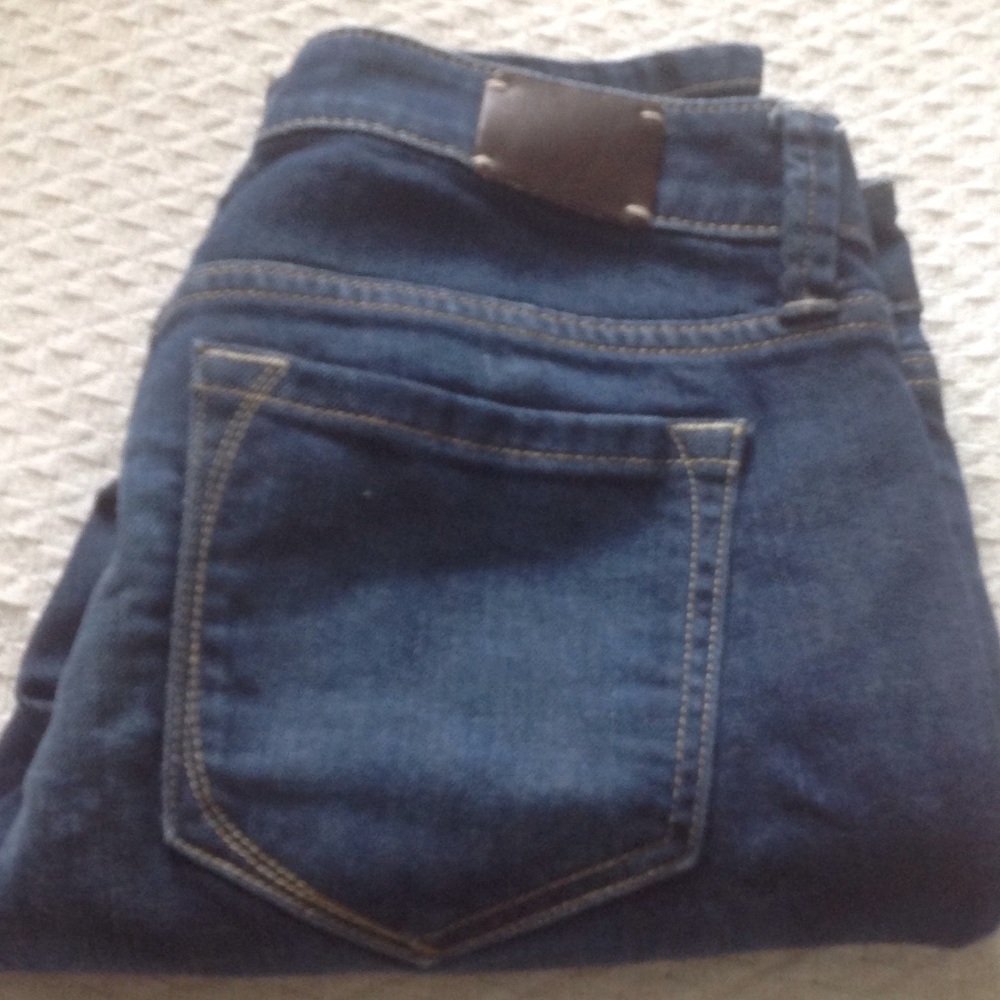 Banana Republic Jeans  Shop & Help 2 Shelter