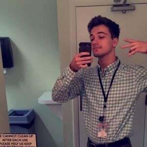 Meet your Posher, Carl