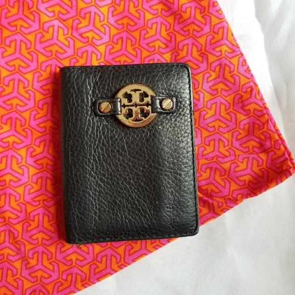Tory Burch Handbags - 🦋Tory Burch Black Flap Wallet