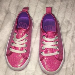 Doc Mcstuffins shoes, size5/6