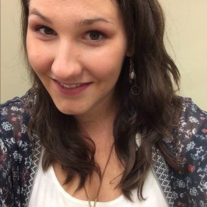 Meet your Posher, Leah
