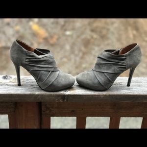 🍂🍁 ZARA booties, slate gray, great for fall 🍁🍂