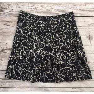 -Ann Taylor Loft- White and Black Print Skirt