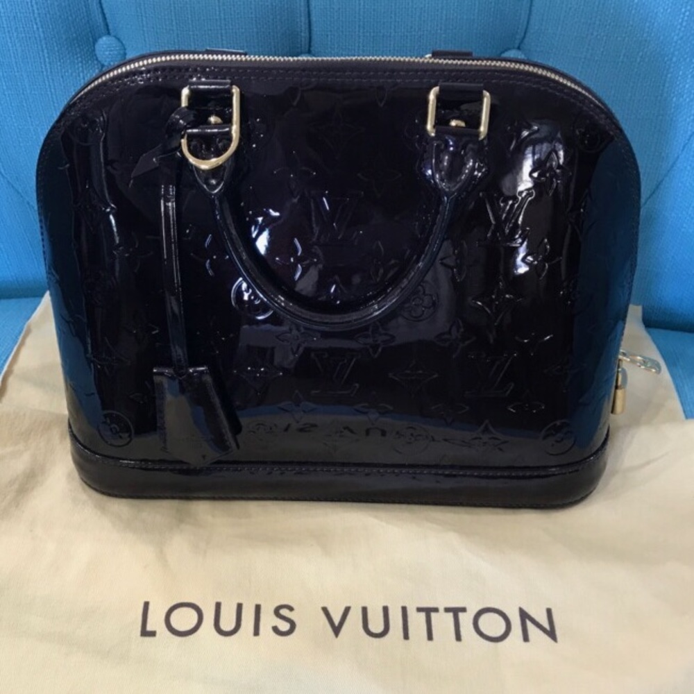 SOLD: LIKE NEW LOUIS VUITTON ALMA PM VERNIS