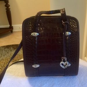 GUC VINTAGE BROWN LEATHER CROSS BODY BY BRIGHTON.