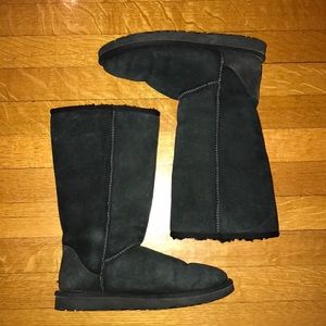 Tall Black Classic UGGS