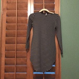 3/4 sleeve body con/shift dress