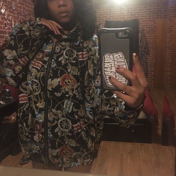 🤑SOLD🤑 Vintage windbreaker - Picture 4 of 5