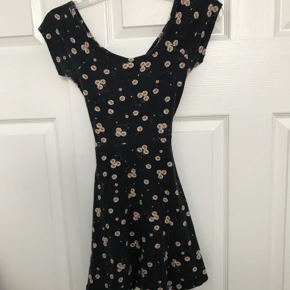 Floral skater dress from Wet Seal small - Picture 1 of 3