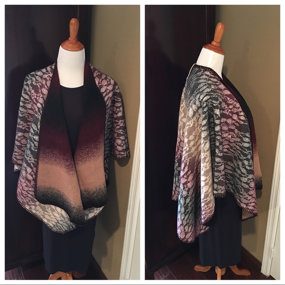 NWT Anthropologie Wintertide Reversible Poncho - Picture 2 of 8