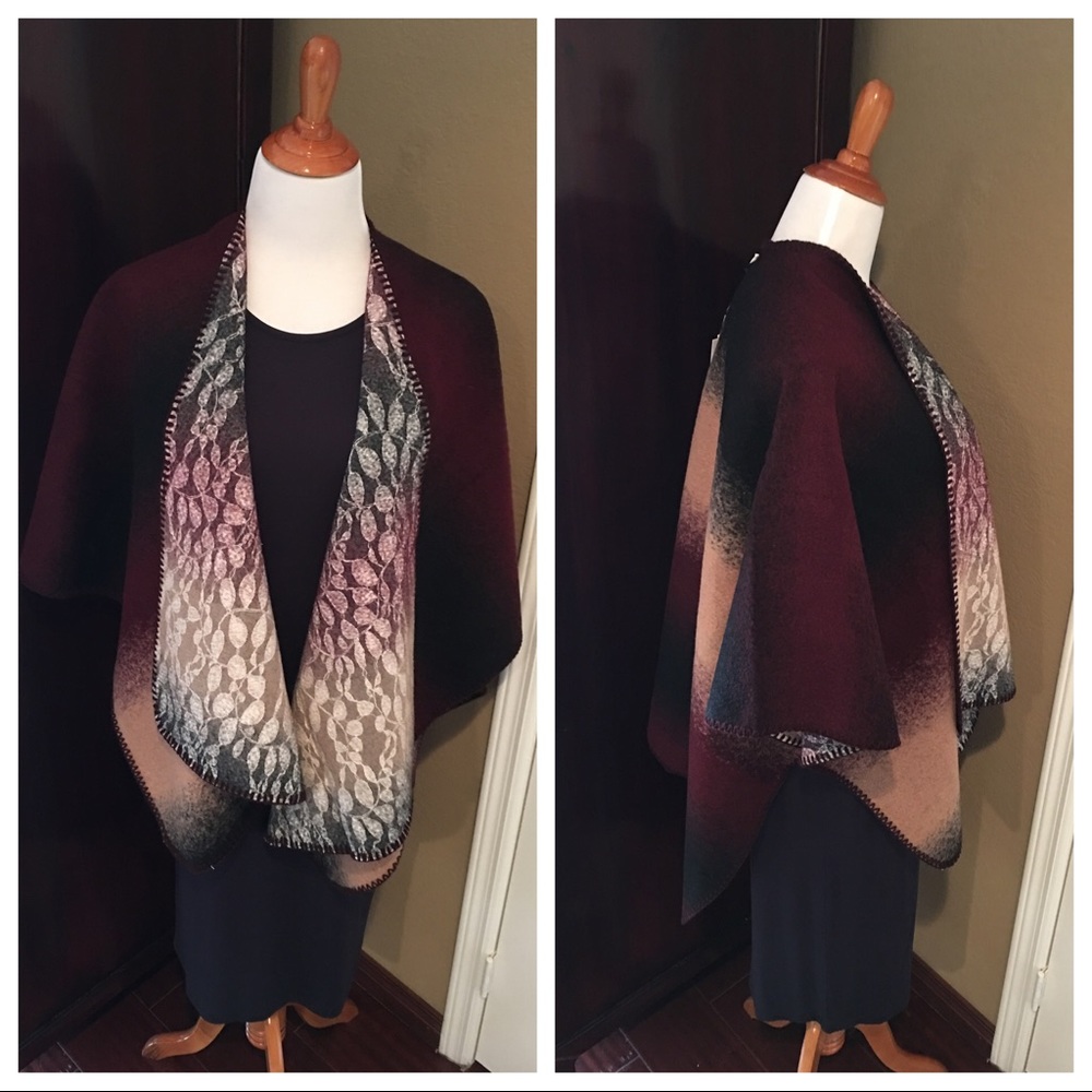 NWT Anthropologie Wintertide Reversible Poncho - Picture 4 of 8