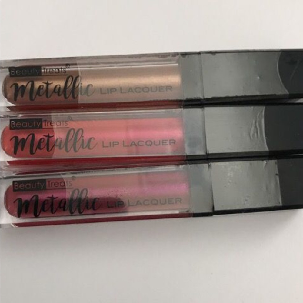 "Beauty Treats " Metallic Lipstick !