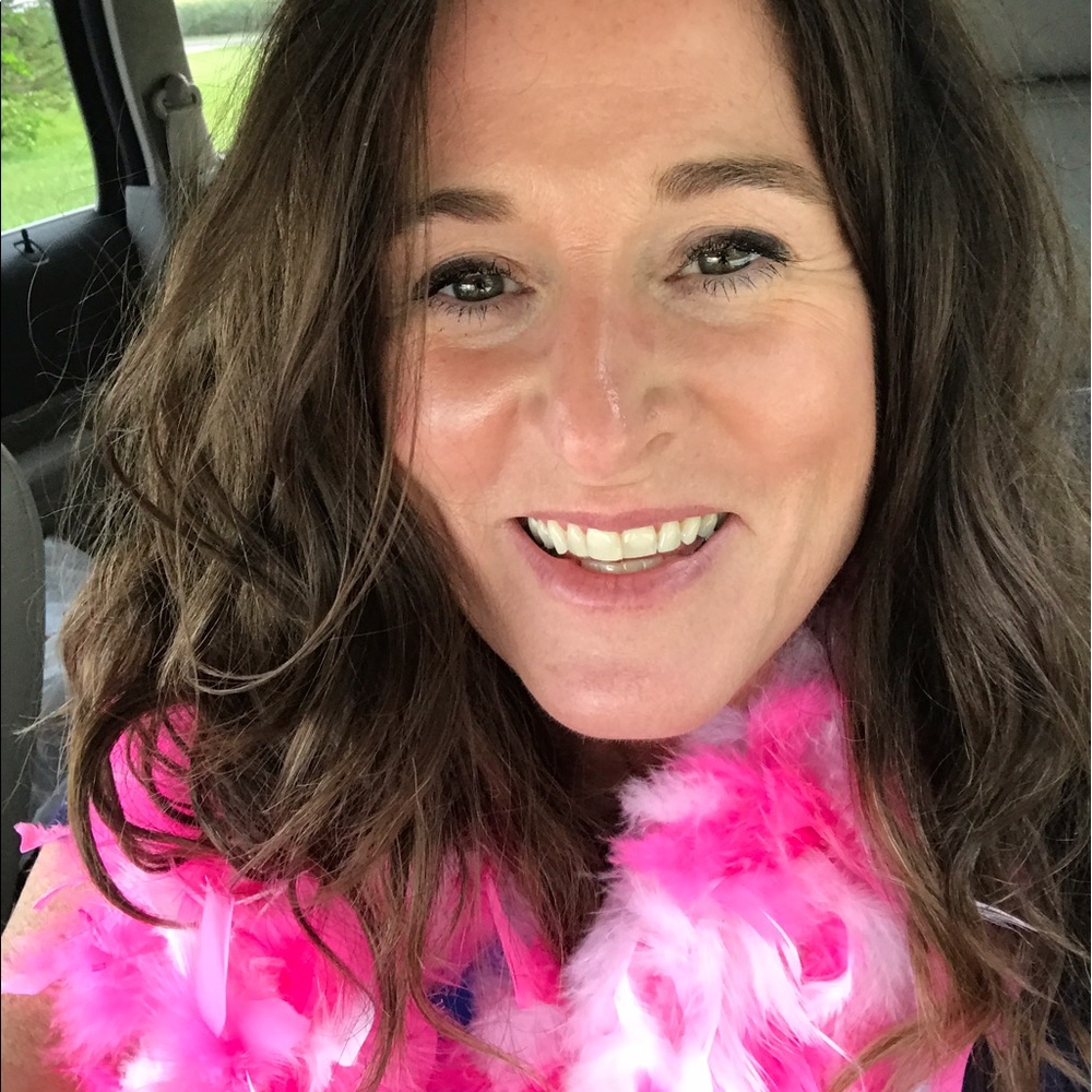 Meet your Posher, Jennifer