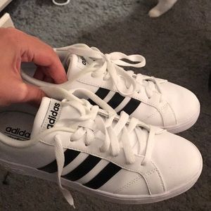 Brand new adidas neo white sneakers size 8