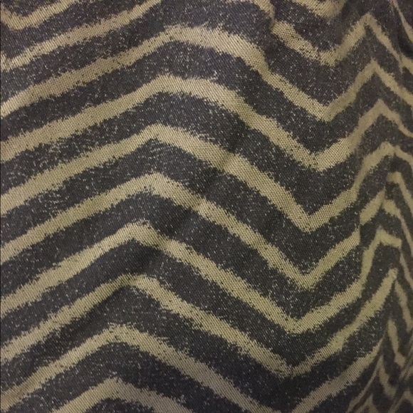 Shorts, Medium - Picture 2 of 2