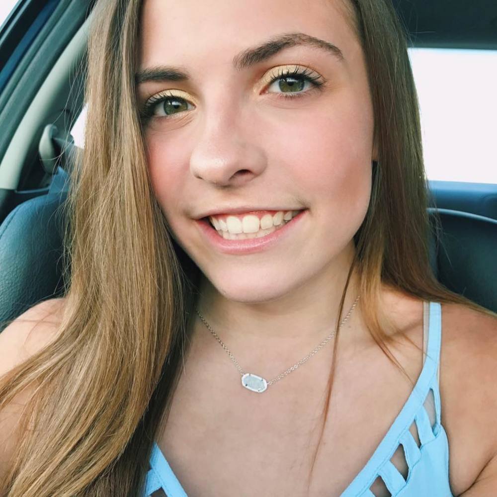 Meet your Posher, Gracie