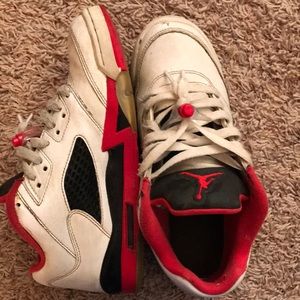 jordan 5 "fire red" .