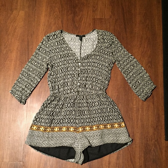 Forever 21 Romper💖 - Picture 1 of 2