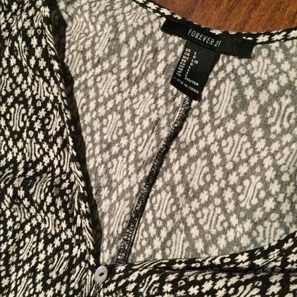 Forever 21 Romper💖 - Picture 2 of 2