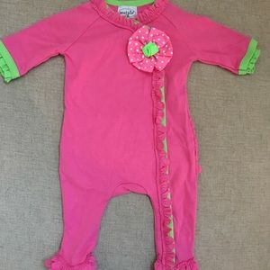 Mud pie ruffled girl onesie (footie) 0-6 mo
