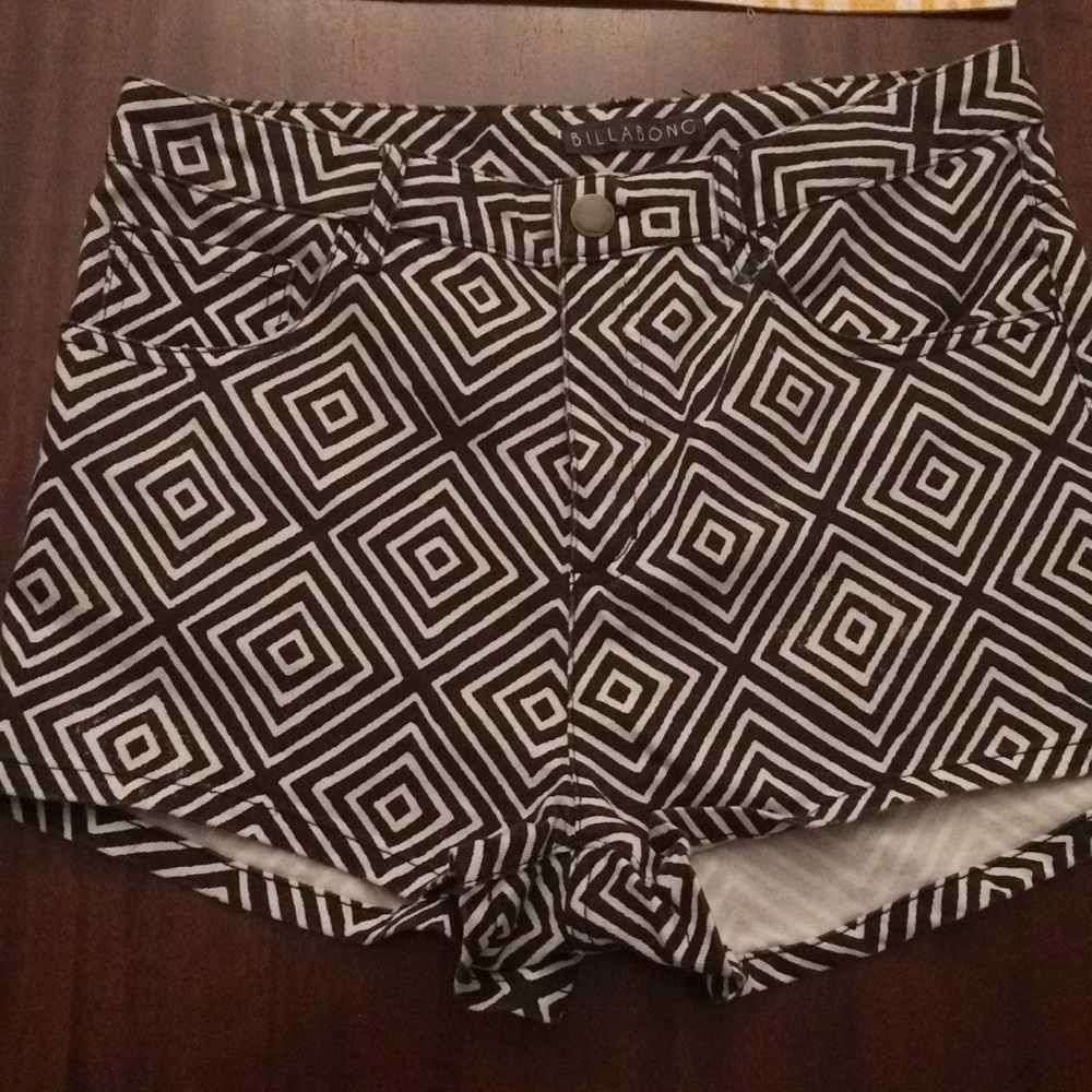 Retro High-waisted Shorts