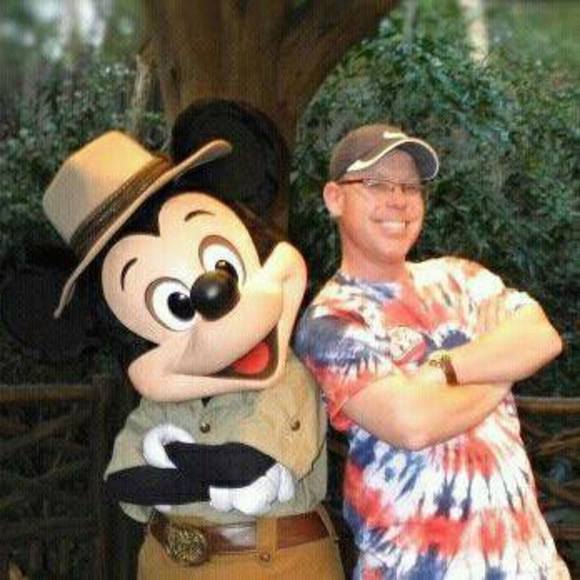 Meet your Posher, Rob - Picture 1 of 1