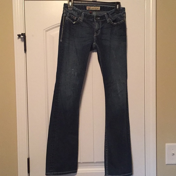 Buckle Jeans - Picture 6 of 8