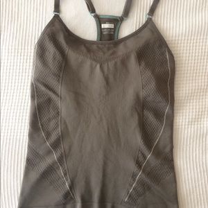 Nike running top