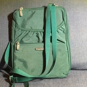 ON HOLD Baggallini Tech Bag