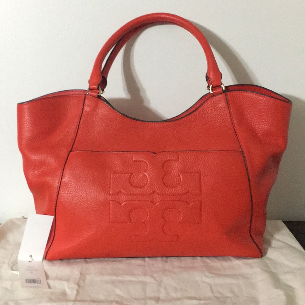 ❗️SALE❗️Tory Burch Bombe T E/W Satchel